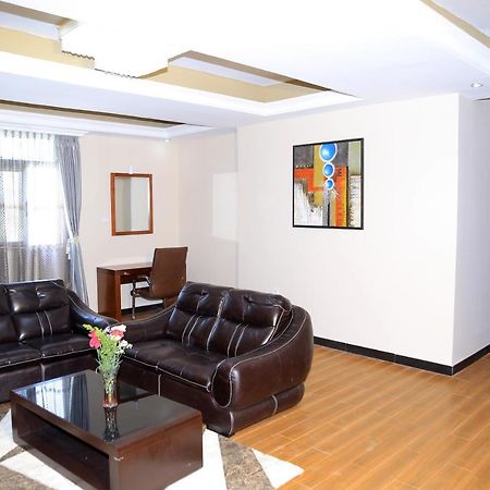 Yinm Furnished Apartment アジス・アベバ エクステリア 写真