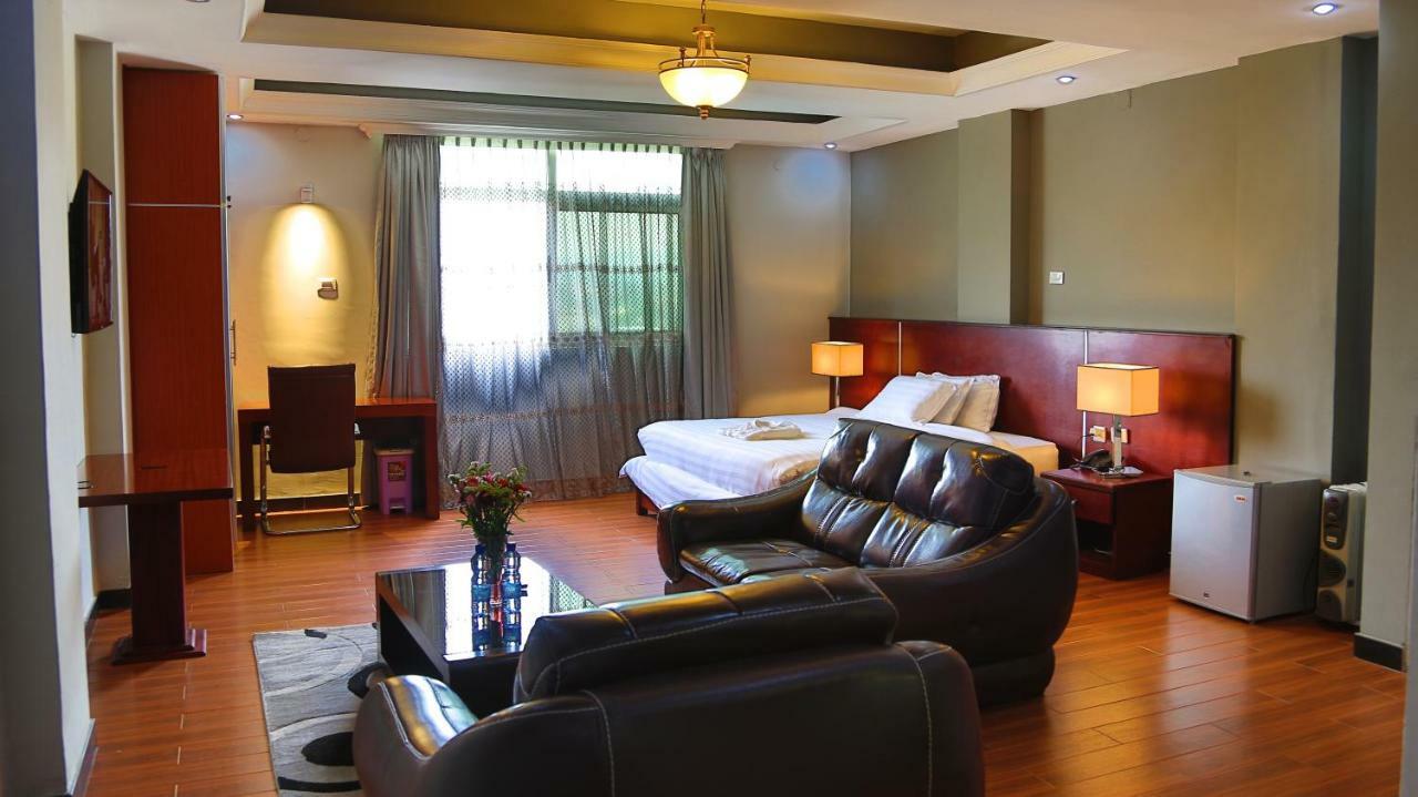 Yinm Furnished Apartment アジス・アベバ エクステリア 写真